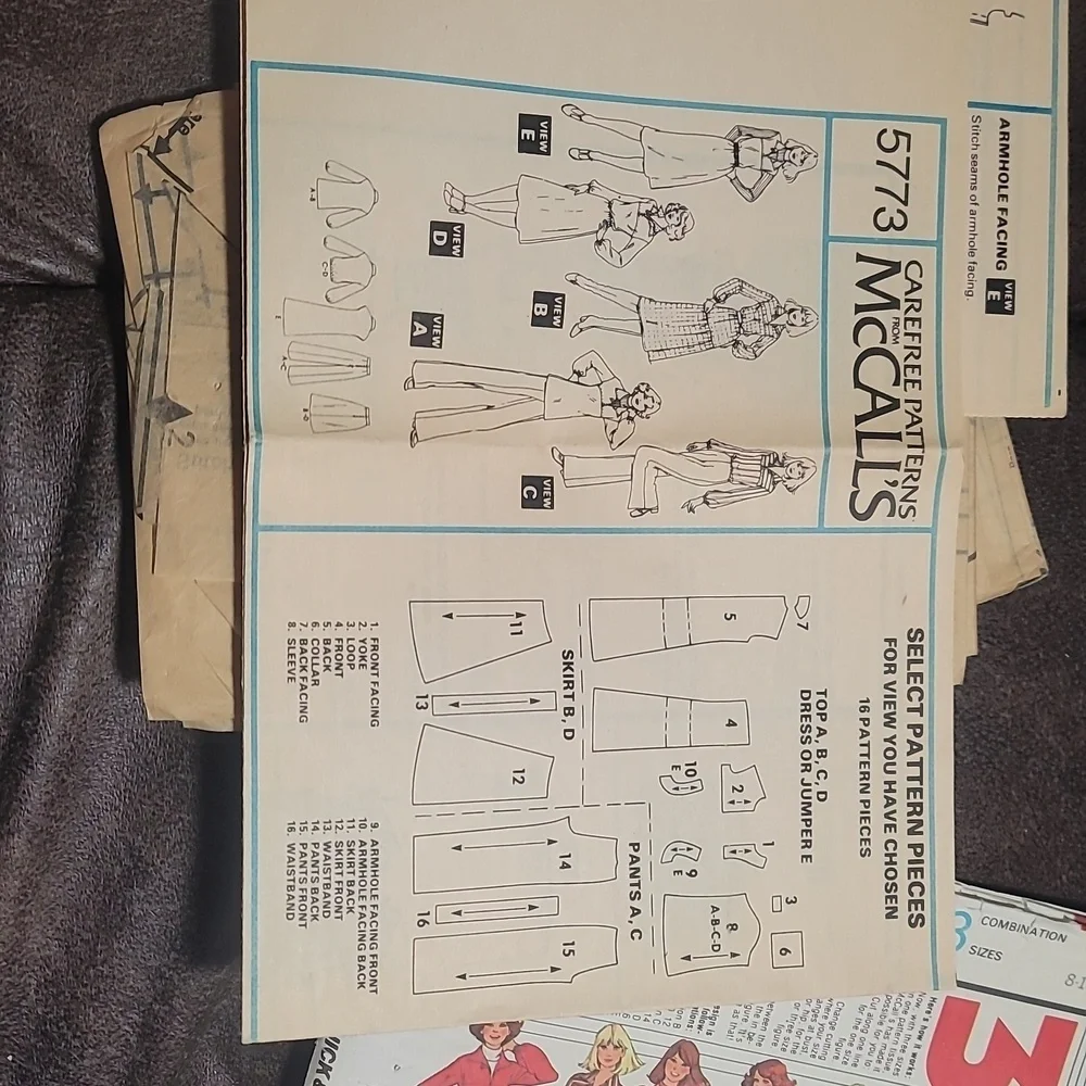 Vintage 1977 mccall